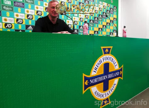 Michael O'Neill ตั้งเป้าหมายที่บันทึกของ Billy Bingham